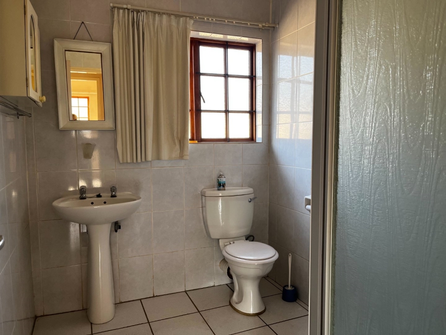 To Let 2 Bedroom Property for Rent in Melodie North West